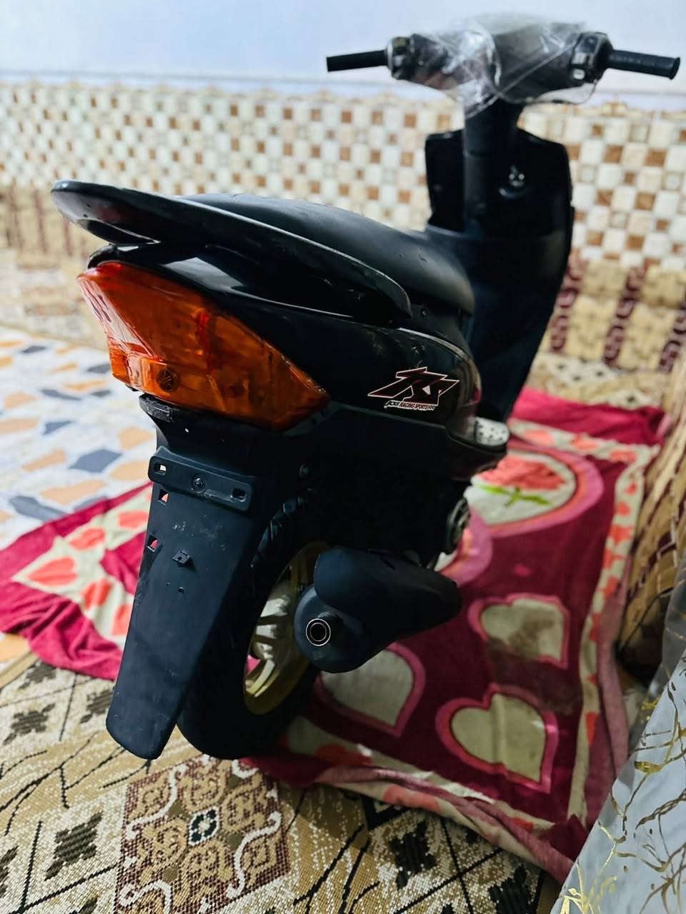 سلام عليكم دراجه ماكس عدله للبيع مكينه مفتوحه
ونكره سلف وهندر والكهربائيات كله شغله مكان ناصريه السكان الصناعي
السعر 625 وبيه مجال
*********** الرقم، متواجد واتساب
