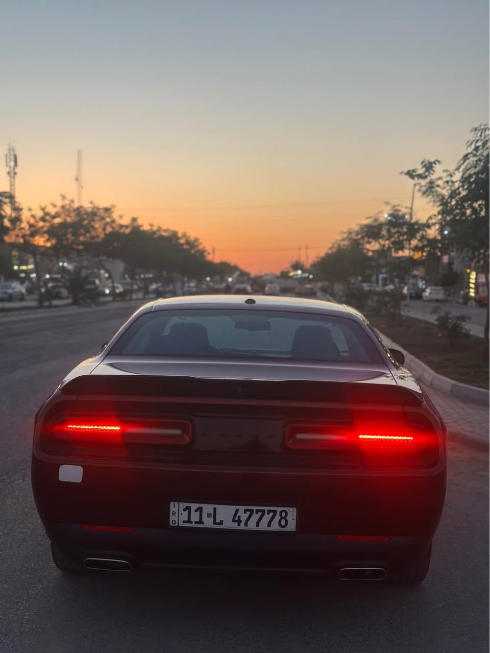 جالنجر 2023GT الندااء الاخير 
(ترهم مراوس حسب القناعه)
ماشية 44
نظافه السيارة 100% داخل وخارج بدون اي نقص
بصمة
تشغيل عن بعد
كشنات جلد تدفئة 
كشنات دزاينو بلاد 
شاشة
حساس خلفي 
كامرة
تبريد منفصل قطعتين ثلج
مكينه 6 سلندر 3600 شرط حتى الثلاجة ممفتوحة
لد نهاري متغير
لايتات زنون عالي ناصي 
تخم تاير جديد شادلها 
ويل حجم 20 
سستم صوت الباين
دمام خلفي
السيارة جديدة جداً 
ضررها جاملغ وجزء بنيد وتصليح وكالة 
اجه من امريكا باب سايق وجاملغ كلير فقط
سعر 200 وبيها مجال 
رقم التلفون بي كل وسائل التواصل
***********
وفيس موجود بغداد, العراق
