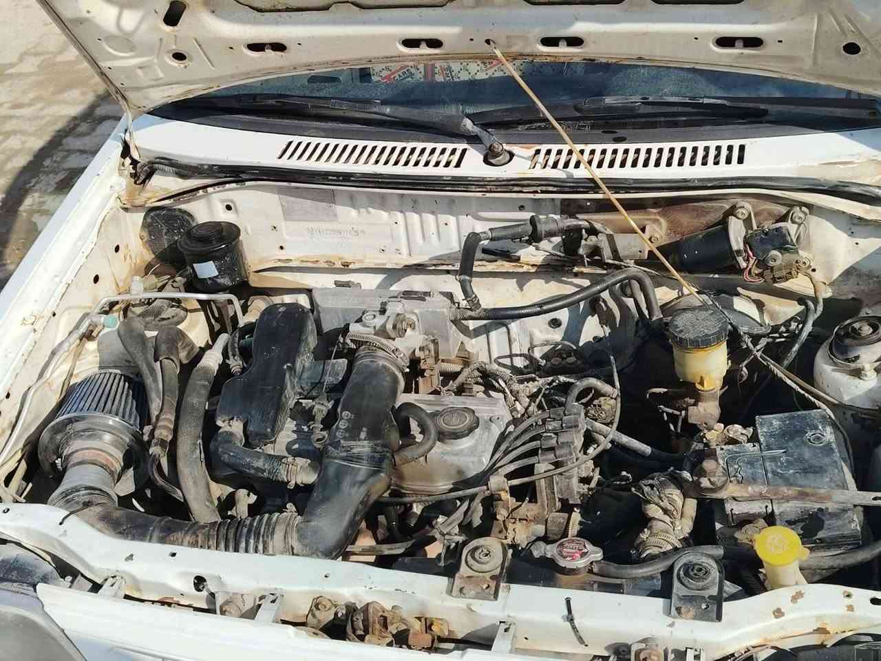 سلام عليكم سايبه مديل ٢٠٠٩ رقم انكليزي كربلاء ومداور ثاني يوم تخم تاير حداديه جديده كهربائي شغاله السياره جاهزه خير من الله مكينه بيه خيط بخار قليل كلش السعر ٢٨ وبيه مجال حك الجيه ***********.       ***********
