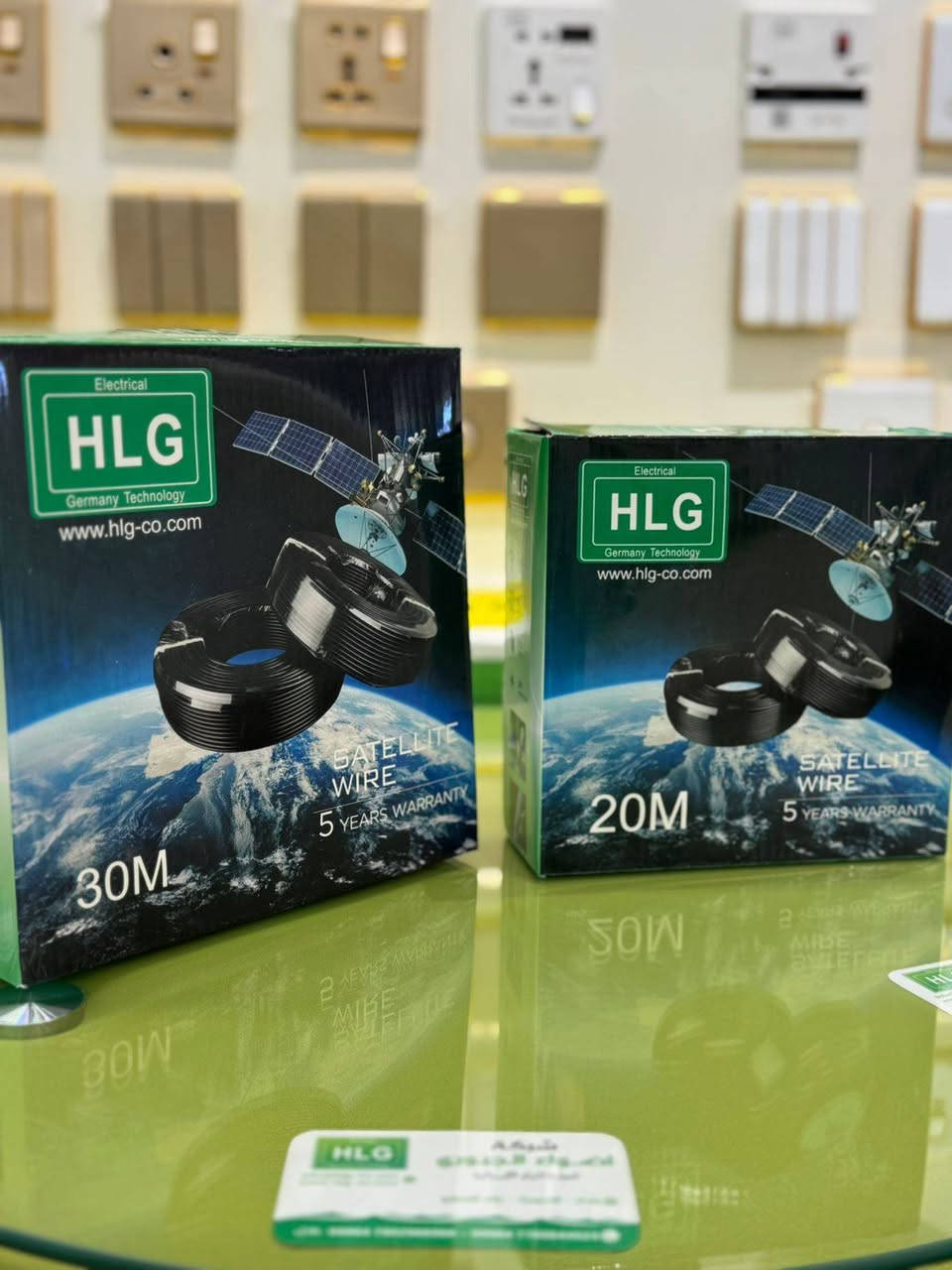 السلام عليكم ورحمة الله وبركاته.....
على بركة الله....
 وصلنا حديثا الى محل شهد العطاء ..
           ☆ مواد من شركة HLG ☆

١. مروحة شامي ..
٢. شمعة مع قاعدة 4قدم 50w HLG..
٣.مسطرة لاسق تركي حجم16×16..وحجم 16×25 ..
٤.واير دش الاصلي HLG 30 ..
العنوان...
حديثة السبحاني الشارع العام قرب مدرسة حديثة((المدرسة الزركة))... مقابل اسواق صلاح علي خالد.....
 وتساب محمد 
***********
