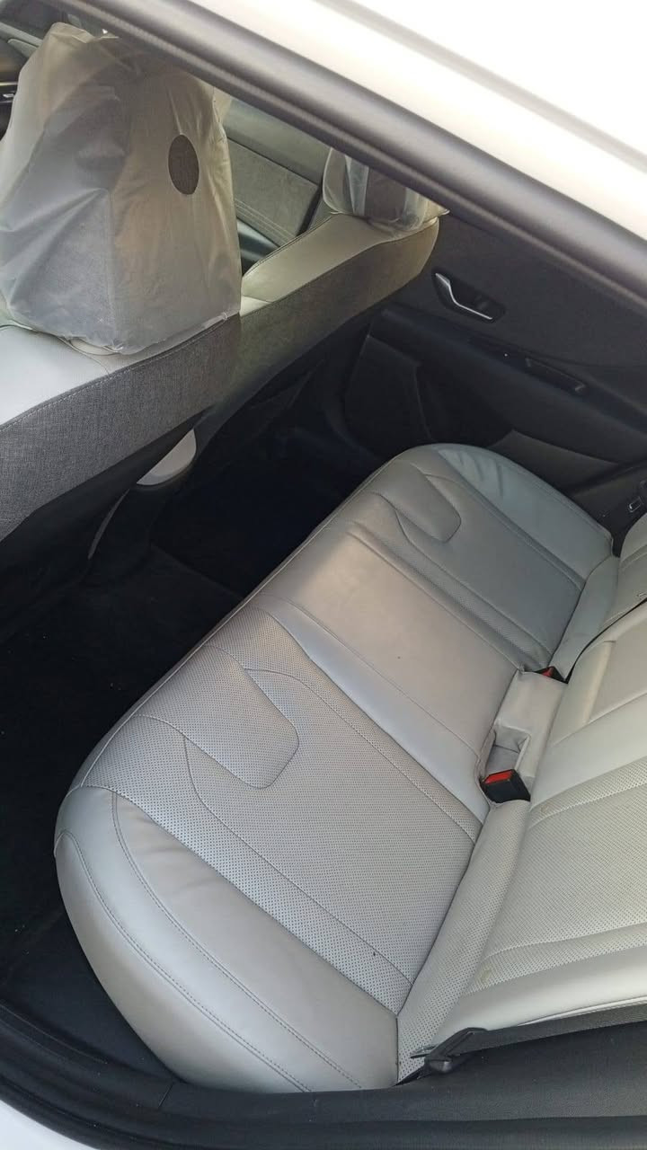 النترا موديل 21 فول مواصفات فتحة بصمة شاشة متصلة رادار امامي جانبي خلفي حساس كامرة دوارة داخل جلد كريمي وبعد هواي مواصفات  السيارة فول
وارد امريكي 
حادثة جاملغ وبنيد وجاملغ الثاني 
السيارة هايبرد وباسمي
مكان السيارة كربلاء 
السعر 140$
للاستفسار ع الرقم بي واتس ***********
