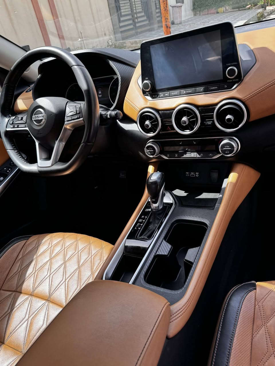 للبيع ...
NISSAN SENTRA 2020 SV PLATINUM
نيسان سنترا 2020 أمريكي فئة SV بلص (بلاتينيوم)  فول مواصفات 1/1
رقم اربيل حديث + سنوية حتى ١٢/٢٠٢٧
ماشية ٦٢ الف كيلو متر
مكان السيارة :  الموصل
بجم وظهر كبس شركة
الضرر جاملغ امامي جهة السايق + ايربكات سليمة وضع شركة (واضح بالصور)
المولصفات
✔️ محرك 2.0 لتر – 4 سلندر
✔️ كير اوتوماتيك CVT مع وضع Low gear
✔️ ثلاث وضعيات قيادة
(Eco - Normal -Sport)
✔️ شاشة 8 إنش + Apple CarPlay & Android Auto
✔️ تشغيل بصمة + بصمة ابواب (للبابين)
✔️ مثبت سرعة ذكي (رادار)
✔️ مكيف أوتوماتيك ثنائي
✔️ كاميرا خلفية + حساسات
✔️ كشنات جلد مشمشي تدفئة
✔️ تحديد مسار
✔️ نقطة عمياء
✔️ رادار امامي وخلفي
✔️ تحكمات ستيرن جهتين
✔️ فتحة سلايد سقف (تنته)
✔️ مرايات شفط + كهرب
✔️ كشن السائق كهرب
✔️ ويل كب كروم ٥ تايرات
السعر 143 ورقة وبيها مجال بسيط للطيبين
للاستفسار ***********   ***********
