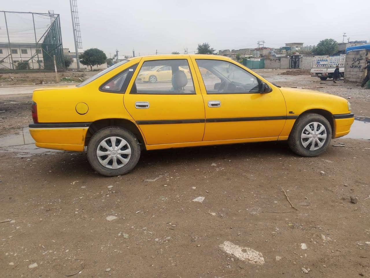 السلام عليكم للبيع موديل ٩٣اوبل فكترا رقم كركوك سنويه عضم عاج كابون بانزين موجود شرعي موجود وكيل اول موجود للتصال على الرقم ***********
