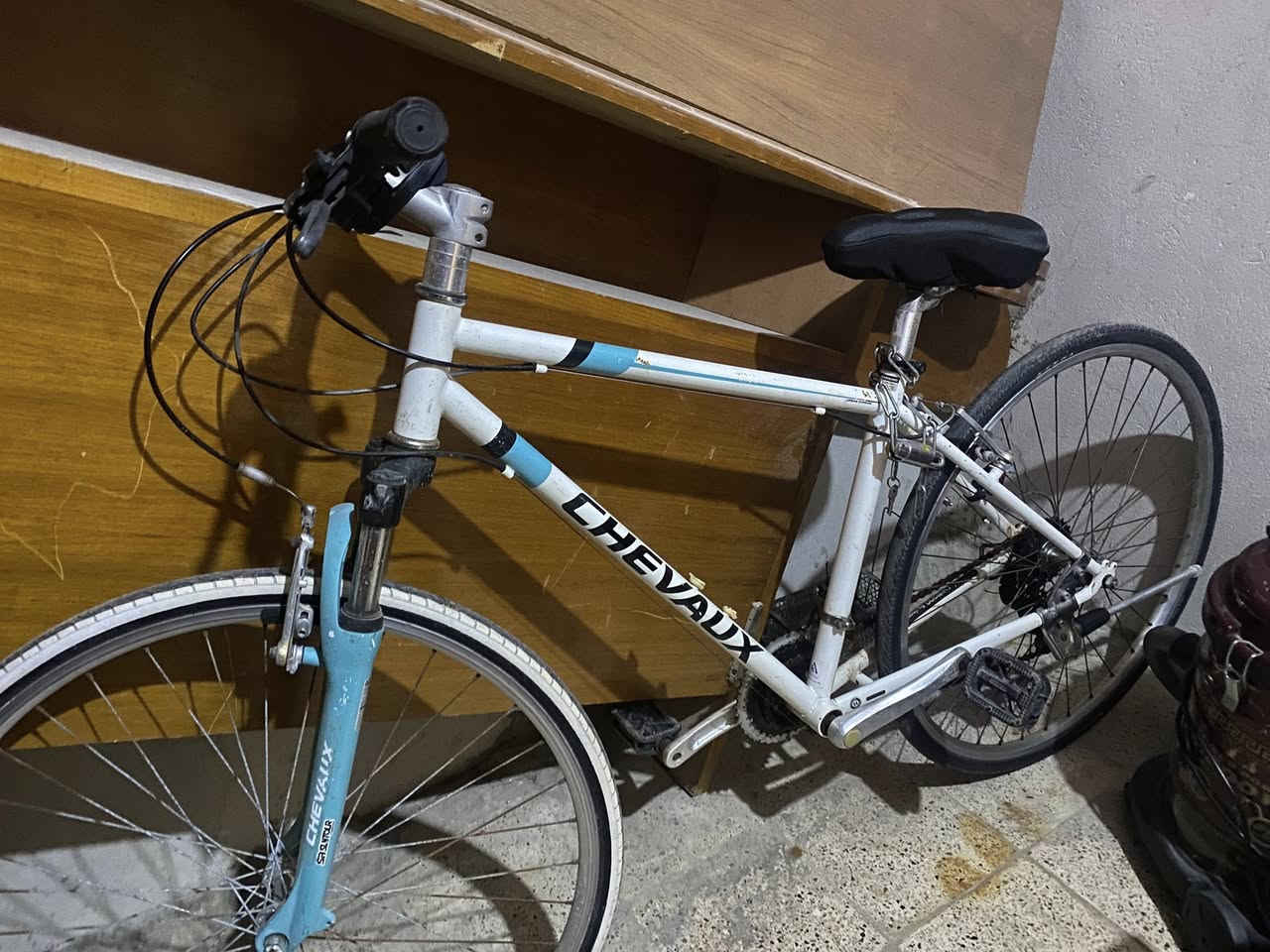 بايسكل c700 نضيف كير شغال
سعر 90


**إذا كنت صاحب هذا الإعلان وتريد حذفه لأي سبب، رجاءا أرسل رسالة إلى الدعم الفني**