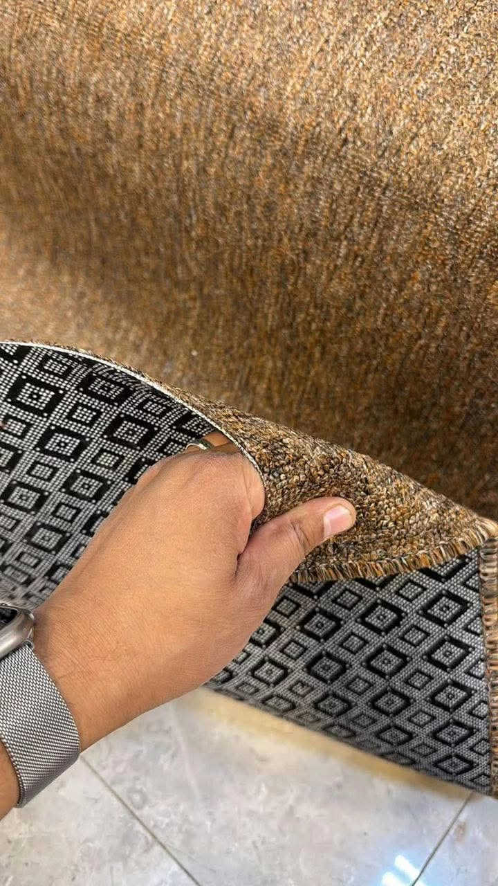 🔥 حصرياً ولأول مرة! 🔥المنشع تركي 💯
📢 وصل الآن أفخم أنواع الكاربد المعقود التركي – خامة تفرق ✨

🕌 صناعة تركية بجودة عالية
✅ متين – ناعم – ثقيل – يغيّر جو المكان
✅ ألوان فخمة ونقشات عصرية تناسب كل الأذواق
✅ مثالي للمجالس، الصالات، الغرف، والمكاتب

📏 مقاسات متعددة – حسب احتياجك
📦 الكميات محدودة جداً! والطلب عليها كبير!
عرض 4 متر 
💬 احجز الآن قبل نفاد الكمية!
***********

📸 شاهد الصور واختَر اللي يناسب ذوقك!

#كاربد_تركي #موكيت_فخم #ديكور_بيتك #فرش_راقي #وصل_الآن
