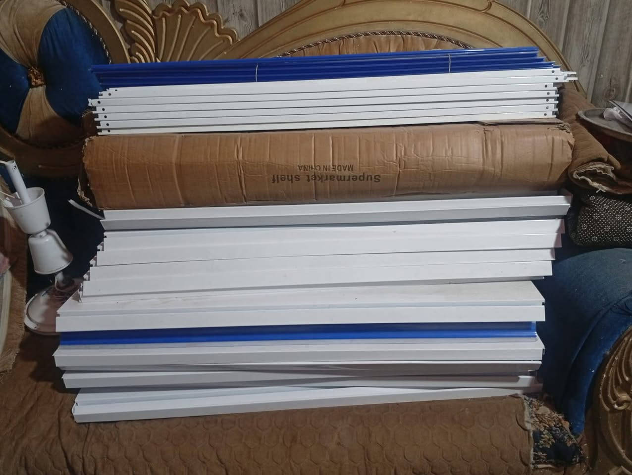 سلام عليكم من رخصه صاحب الكروب عندي هذن الرفوف جديد مامستخدم اخذتهن 360 ااريد بيعهن 300الشراي يتصل ***********
