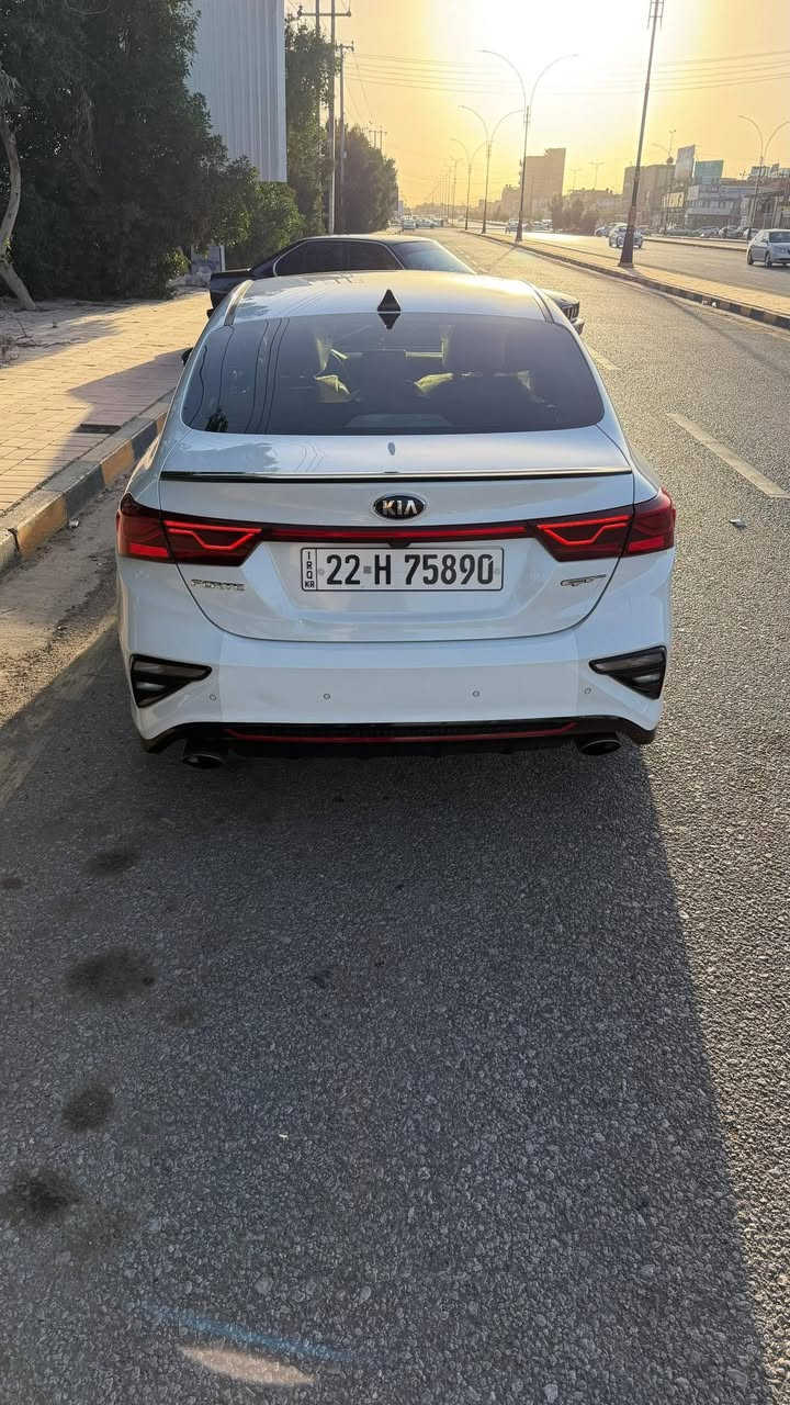 السلام عليكم 
للبيع كيا فورتي gtكير عادي 6نمر عدا البگ
مديل 2021
محرك 1600 تيربو 
فول الفول 
بصمه 
رادار 
قيادة ذاتية 
توقف ذاتي
تحديد مسار  
نقطه عمياء 
سلايد روف 
كامره دواره 
سستم صوت هارمن كاردن ودمام بلاد صوت كلش قوي 
ويل gt18
فول تحكم ستيرن 
ابل كار بلي اندرويد اوتو بلادي 
سياره جاهزه من كلشي وجديده 
رقم اربيل تحويل او وكاله 
حادث السيارة تبديل جاملاغات اماميه اثر تخريب بدون حادث وبيعا بارد قليل 
السعر 118 وبيها مجال 
مكان السيارة النجف الاشرف
***********
