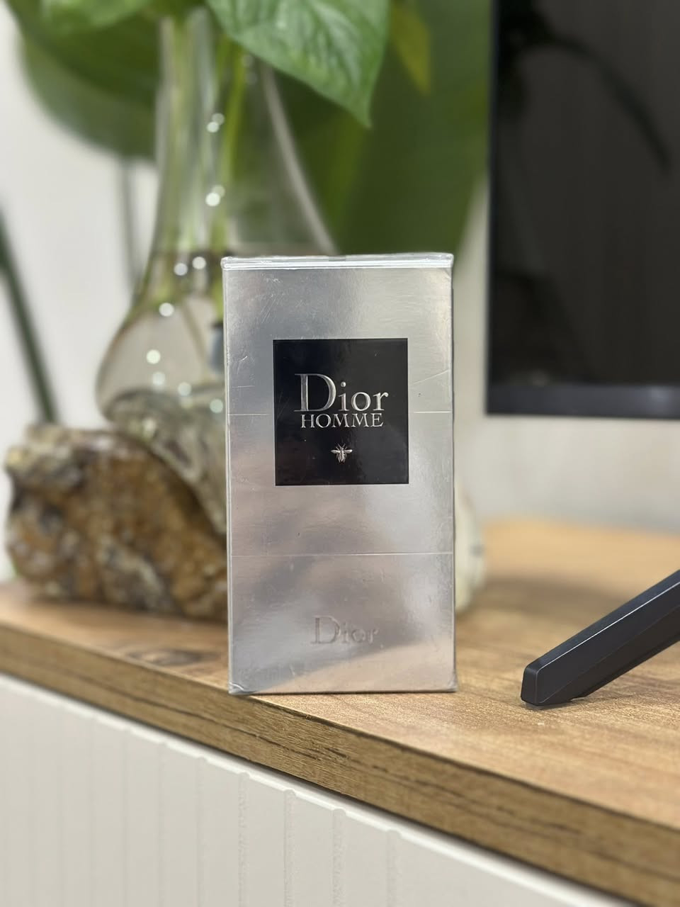 السلام عليكم
1_Nuda Veritas Atelier des Ors
100مل مستخدم كما موضح مع الباكيت 90$

2_Nishane Kredo
تيستر اصلي 100مل جديد غير مستخدم 105$

3_Dior Homme
حجم 100مل مسلفن 85$

4_Guerlain L'homme idéal Platine Privé
100مل مسلفن 90$


**إذا كنت صاحب هذا الإعلان وتريد حذفه لأي سبب، رجاءا أرسل رسالة إلى الدعم الفني**