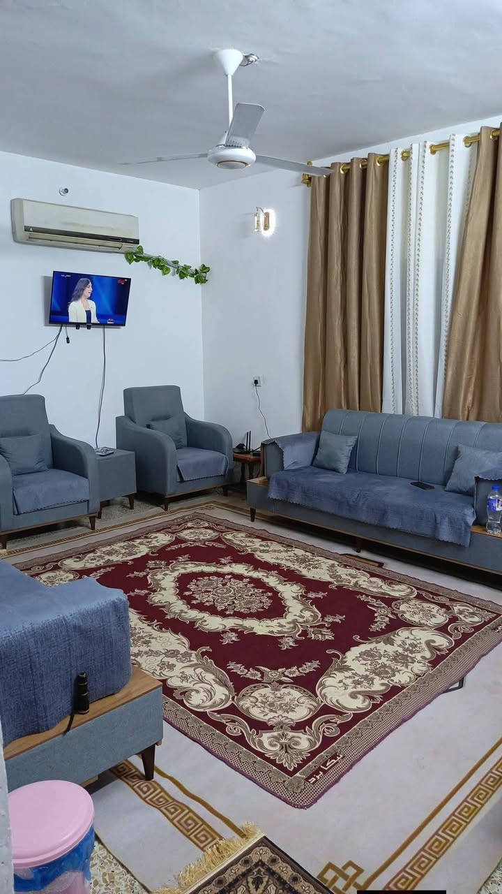 سلام عليكم
بيت طابو صرف اليوسفية منطقه حي السجاد قرب الفوج 
مساحة البيت 200 متر
واجهة البيت 17 متر
نزال البيت 14
يتكون البيت من مدخلين مدخل رئيسي مدخل مطبخ 
الطابق الارضي يتكون من استقبال وحولي وغرفتين نوم مطبخ وصحيات 
الطابق الثاني 3 غرف نوم وصحيات 
مراجعة واستفسار اتصال على الرقم :*********** 
ويتوفر اتصال وتساب على هذه الرقم
