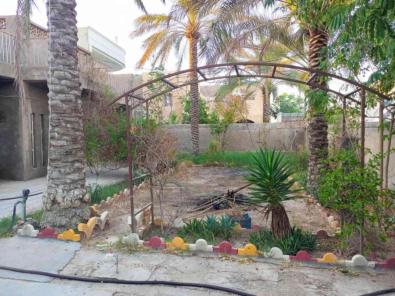 💒بيت للبيع طابو صرف في خانقين حي رمضان خلف المحكمة مقابل متوسطة صلاح الدين  المساحه600 متر 30*20 متر يحتوي على 3 غرفة نوم
 واستقبال وصاله ومطبخ 
ومجمع صحيات وكراج سياره وحديقةوكذالك 
البيت فول سيراميك موقع مميز وراقي جدا

السعر ٢٢٥ مليون وبي مجال بسيط

للاستفسار اكثر اتصلو على هذا الرقم***********
