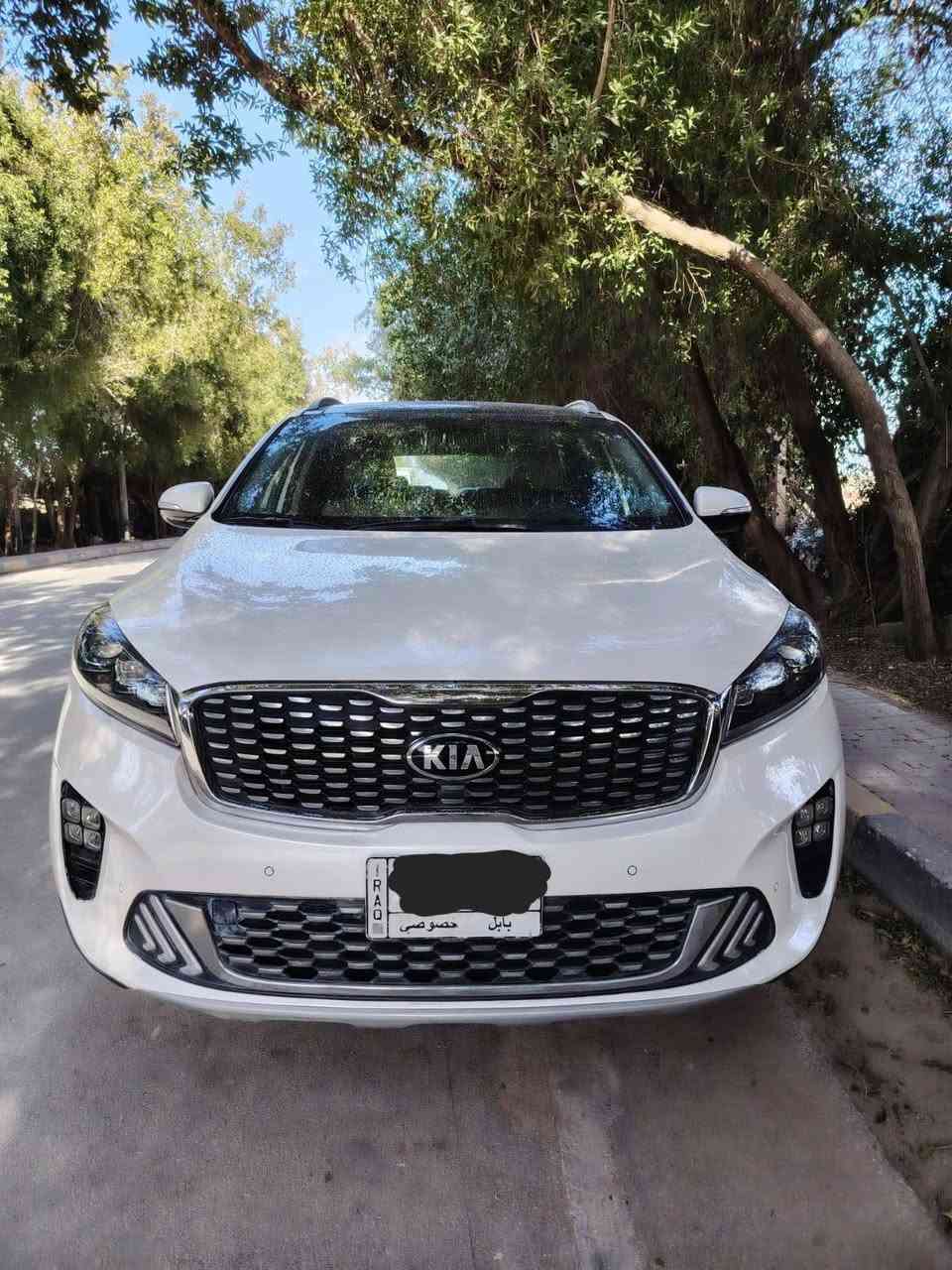 سورنتو خليجي موديل2020 بنوراما لسيارة بسمي اني مطلعهة من لوكالة كفالة عامة 
محرك 6سلندر 

 

7 راكب

كشنات جلد لونين 

حساسات أمامي خلفي

جنطة كهرباء 

بصمة

اللايت عالي ناصي زنون 

لد نهاري ليزري امامي 

بك لايت ليزري LED

اوتو هولد 

ترحيب

درايف مود

شحن وايرليس بلوتوث 

تحكمات ستيرن فول  

كامرة دوارة

تبريد 3 قطع مع تحكم منفصل 
سعر 268 وبي مجال بسيط

***********

مكاني نجف
