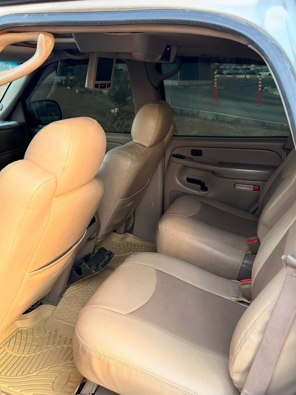 السلام عليكم تاهو بترة موديل 2004
رقم بغداد انكليزي  اصولية مكفوله جميع شرعياتها السيارة بأسمي  كير محرك كهربائيات حدادية مكفوله جديد السعر 145

مواصفاتها

1 فتحة 

2كشنات كهرباء ملكي جلد

3تبريد شاشة امامي خلفي 

4 تحكم ستيرن 

5 مري شفط مع اشاير بلمري 

6 ميموري خزن بلأبواب 

7بجم زنون 

8 سكليتر وبريك تحكم كهرباء 

9 ويل كب حجم عشرين 

10 كامرة خلفية 

11ديفيدي خلفي بلقمارة 

12 كشنات تدفأه

ملاحظة بيها ذيول الجاملغ صبغ جمالية 

موبايل ***********

موبايل ***********
