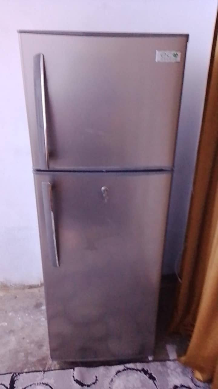 ثلاجة نضيفة شغالة ع الفحص حجم12قدم السعر 200بي مجال
العنوان شهداء  للاتصال ***********اثير
كورك *********** للاتصال
