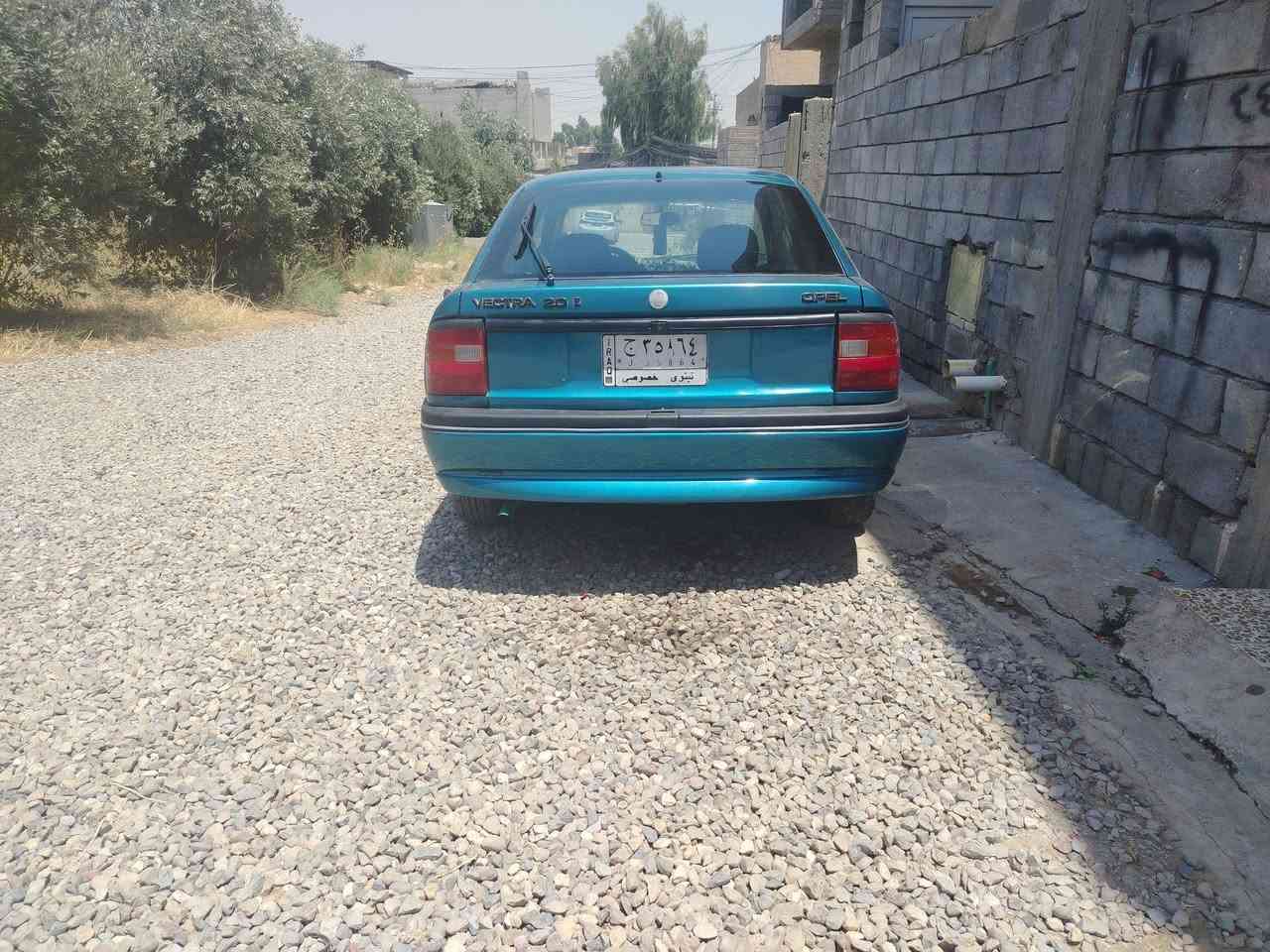 السلام عليكم سياره موديل 93 حجم 20 تبريد سياره بيها مكانات صبغ جماليه محرك جير كله شرط ***********
