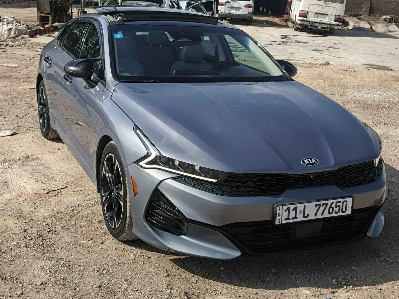 السلام عليكم K5 موديل 2021 فىه Ex محرك 1600 تيربو فول مواصفات سياره جاهزه عله وضع الشركه وارد امريكي جاملغ وبنيد ايررباك راجع سستم ماشيه 66 قابله الزياده مواصفات بنرامه كامره امامي خلفي داخل جلد تحكم استيرن حار اوتو هولد سايد بريك كهرباء اربع وضعيات قياده فول السياره        السعر 172 رقم ***********
