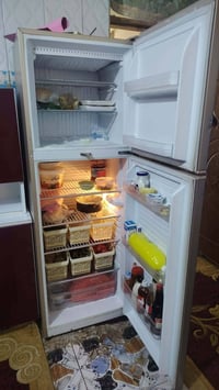 ثلاجة • أجهزة منزلية • للبيع