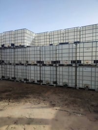 تتوفر بوشكات ألف لتر مغسول سعر القطعة 80معه توصيل 07713513820