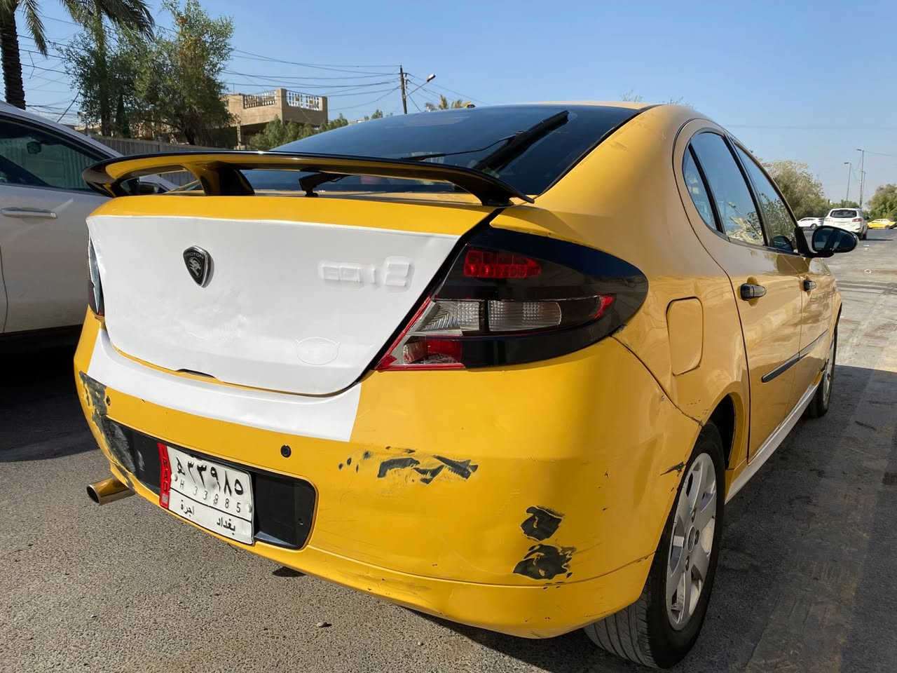 السلام عليكم
بروتون جين 2موديل2016
السيارة بيهة ضربة بالصندوك وطخات بسيطة 
كير محرك تبريد خير من الله كهربائيات جديدة 
مكاني البنوك شارع الفتلاوي 
***********
