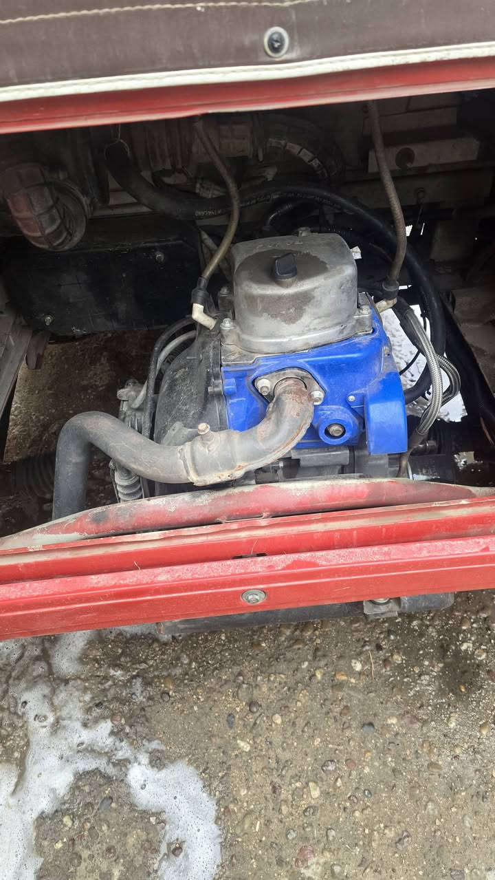 السلام عليكم تكتك 2018بشهر 12ب 26
مكينه مكفوله عامه  تكتك مصبوغه صباغ عام  تكتك مرقمه عربي تحويل ثاني يوم 
ماعده ضربه بلغد مامصبوغه وجسر ملوحم 
مكان بغداد الشعب 
وهذه رقم  ***********
سعره 5ونص 
ماجاوب خاص
