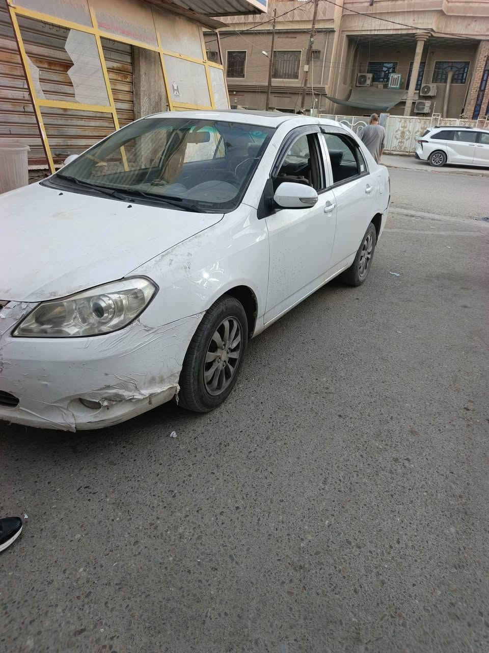 السلام عليكم بيوايدي جي ثري كلشي بيهه شغال سياره تحويل مباشر رقم جديد سعره ٤٠ مكان بغداد الطالبيه اي ستفسار***********
