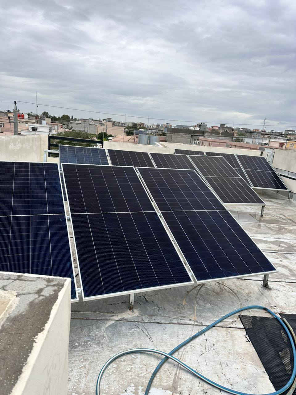 اليوم الثلاثاء الموافق 24/03/2026
تم بعون الله إكمال نصب  وتشغيل منظومتين للطاقة الشمسية في #قضاء #خانقين 
* المنظومة الأولى_ تجهز 20 أمبير نهارا  16 أمبير ليلا وتتكون المنظومة من:-
1-ألواح شمسية عدد 10 قدرة اللوح الواحد 640 واط
2- بطارية نوع ليثيوم قدرتها 15 كيلو واط
3- أنفيرتر  قدرته 6 كيلو واط
4- بورد خاص بالمنظومة متكامل الحماية
5- هيكل حديد مغلون مقاوم للصدا
* المنظومة الثانية_ تجهز 20 أمبير نهارا  16 امبير ليلا
1-ألواح شمسية عدد 10 قدرة اللوح الواحد 640 واط
2- بطارية نوع ليثيوم قدرتها 15 كيلو واط
3- أنفيرتر قدرتة 8 كيلو واط 
4- بورد خاص بالمنظومة متكامل الحماية
5- هيكل حديد مغلون مقاوم للصدا
#ملاحظه: لانعمل ببطاريات التجميع الرديئة

بإدارة عمر ياسين 
وحسن سالم
للأستفسار أكثر الأتصال او مراسلة الأرقام  التالية. ‏
***********
***********
