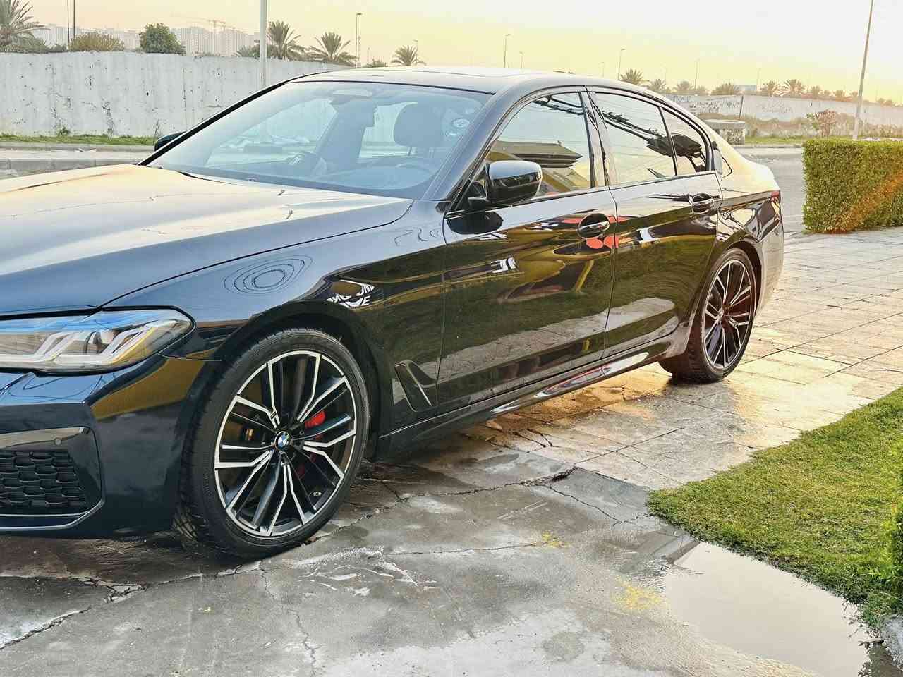 السلام عليكم
Bmw 2022  540i
بي أم دبليو فئة 540i وارد امريكي 
ام باكيج ماشية 57000 ميل
فول مواصفات حادثها هلال الجاملغ الخلفي الايسر
بدوووون ايرباك السيارة جاهزة من كلشي ( صفر مسجات)
موضح بالصور الموجودة 
رقم شمالي هزة و سنوية جديدة
سعرها 35500$ 
للتواصل ***********
