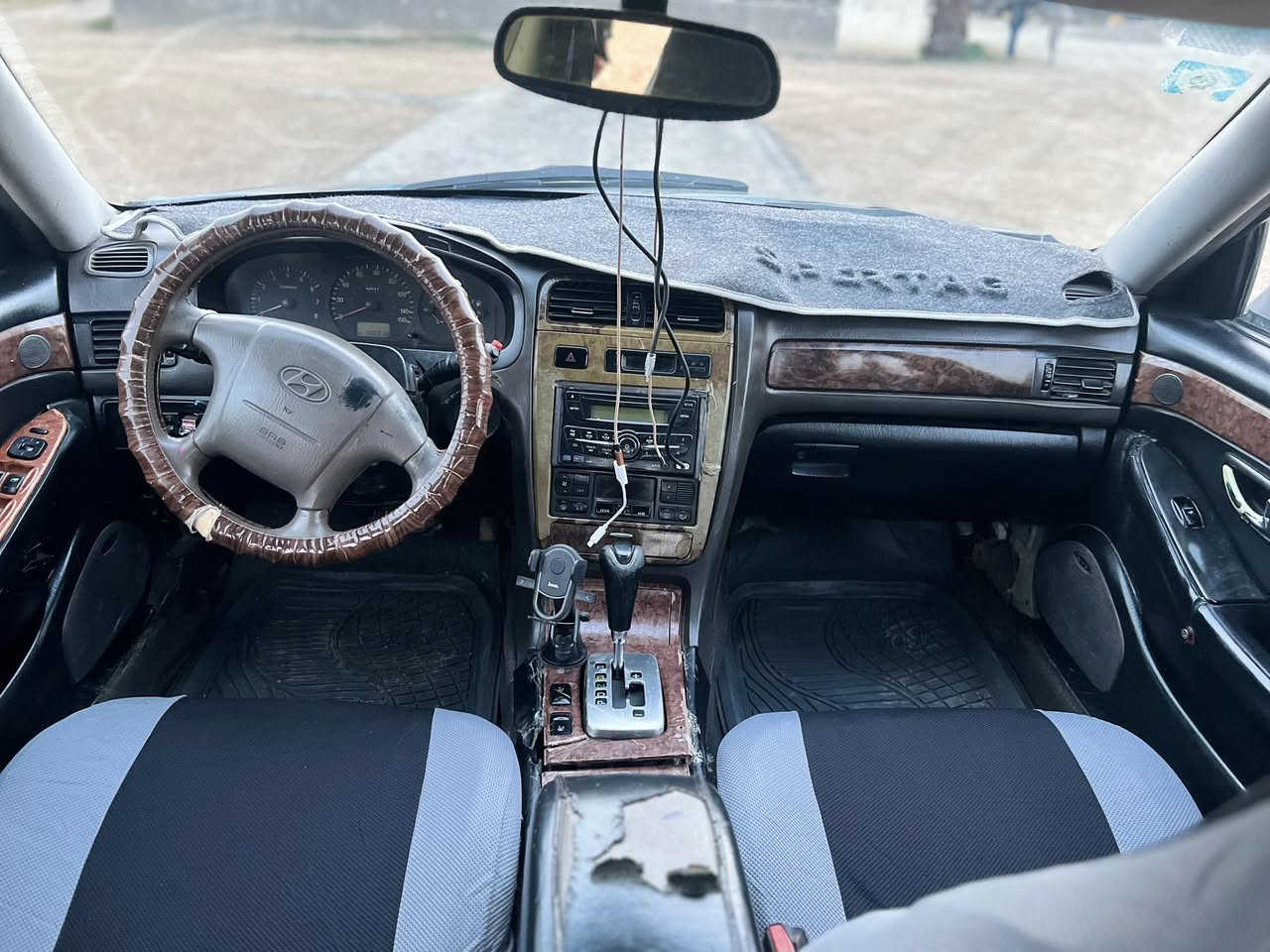 السلام عليكم سياره هونداي سوناتا موديل 2004كرانت كير محرك 2400حداديه تخم تاير كفاله كهربائيات كله شغاله جام كهربائي سياره جاهزه مال جناي سنويه ل 29امجدده تحويل مباشر السعر 48مكاني بابل محاويل ***********
