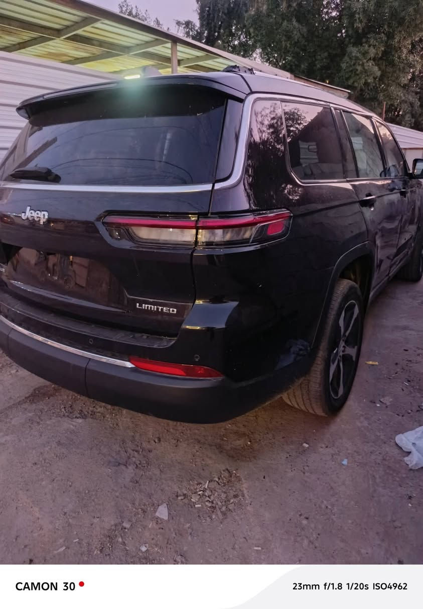 للبيع أو مراوس جيب كراند شيروكي ٢٣  ***********
