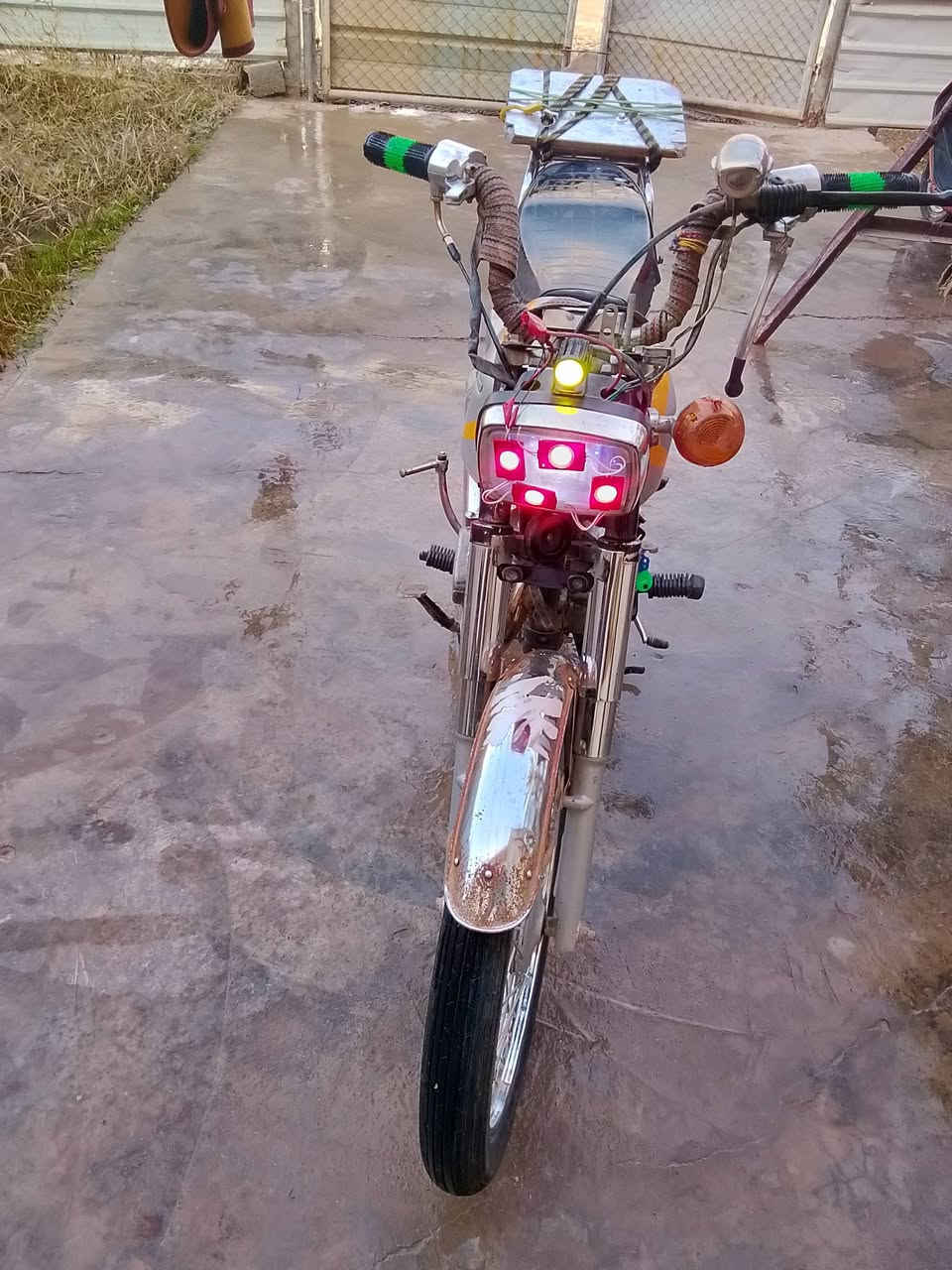 دراجه نامه للبيع سعر ،،275،، بيها مجال للطيبين المو شراي ليتصل رحمه لوالديكم بعقوبة مدخل الرحمه/***********/
