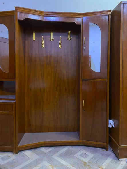 سلام عليكم غرفه احطاطه للبيع السعر 525 بيه مجال
المكان الرمادي شارع 60 قرب الجنسيه الموحده 
رقم تلفون ‏‪0782 815 4334‬‏
وتساب ***********
