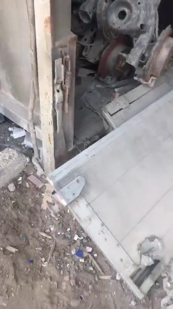 بدي هينو سته وربع ستندر اصفاح اللمنيوم 70 وباب خلفي طراحيات حديد نظيف جدا للبي25 ورقه


**إذا كنت صاحب هذا الإعلان وتريد حذفه لأي سبب، رجاءا أرسل رسالة إلى الدعم الفني**