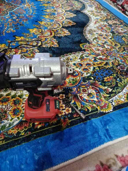 تريل القمه جديد يشتغل على جميع مواصفات زرف حديد شد وفتح كامل مواصفات20000الف نيوتن بطاريه 10خلايه 88قوة يعني قوي جدنا ضده ماء وصدمات.    تصال *********** رايد ٧٠ ألف وبي مجال
