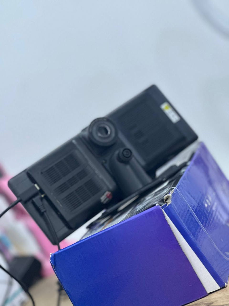 داش كام كامره امامي وخلفي وشاشة كبيره مسجل صوره وصوت شاحنه تايبسي معه تواصله سعر 60وبي مجال مكاني كركوك رقم الهاتف***********
