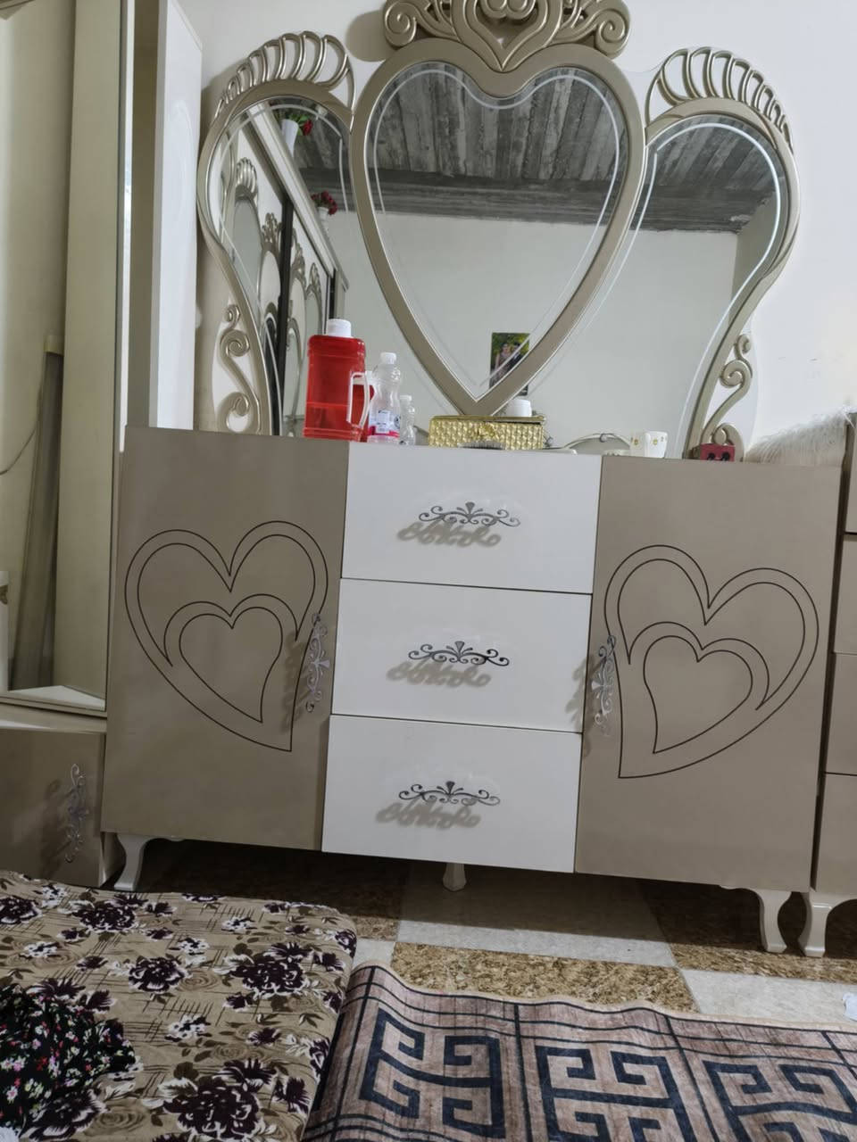 غرفة نوم تركي 7قطع نظيف بدون اضرار سعر 550 قفل عنوان شركة طارق


**إذا كنت صاحب هذا الإعلان وتريد حذفه لأي سبب، رجاءا أرسل رسالة إلى الدعم الفني**