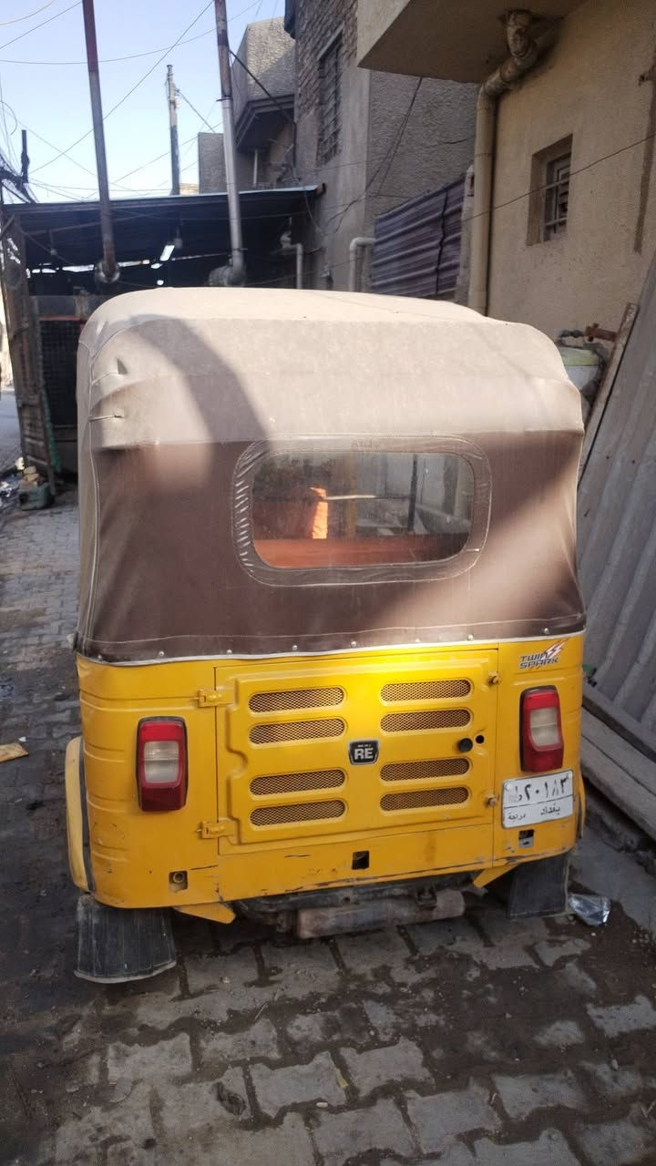 سلام عليكم
تكتك للبيع موديل 20 نظيفة ومرتبه بيها رقم وسنويه رايدها ب5500 وبيها مجال قليل الاتصال على الرقم
***********
#مكلف_بالنشر
