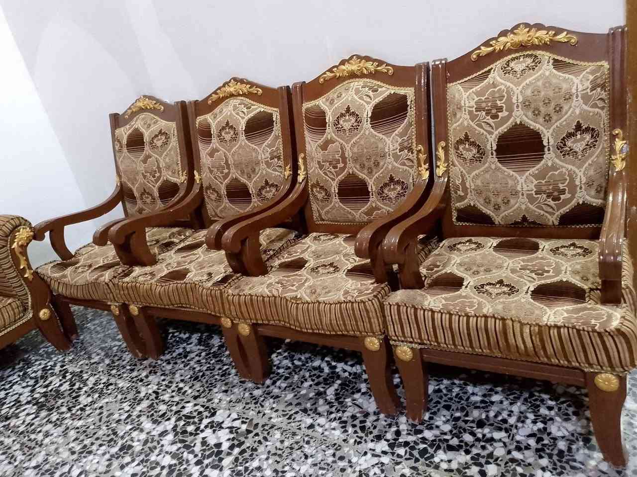 تخم للبيع سعر 200عنوان المسيب ***********
