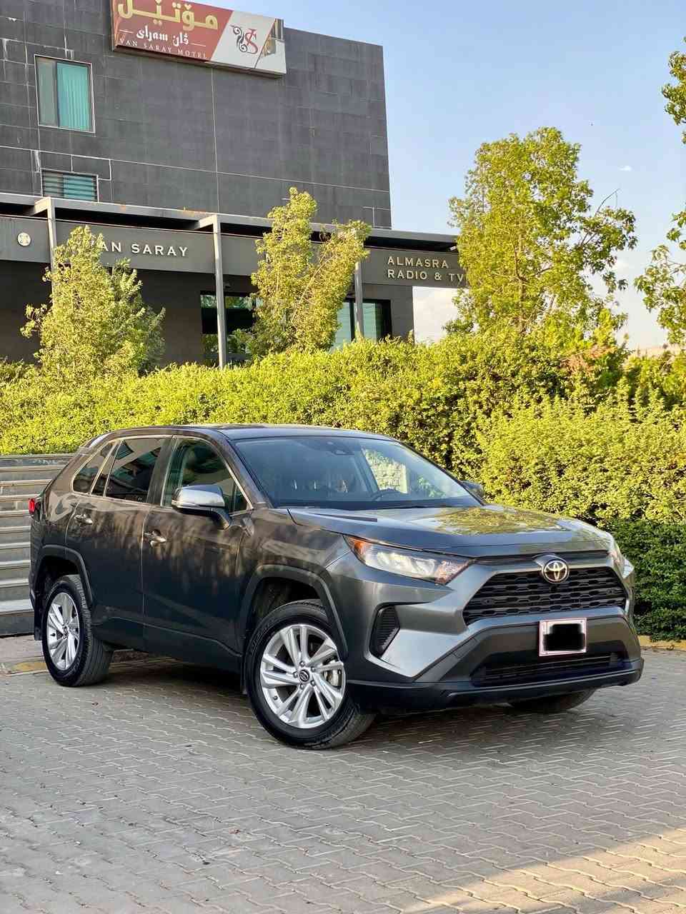 ‎‏#للبيع فقط
Toyota Rav4 2025

تويوتا راف فور ٢٠٢٥

‎تويوتا راف فور LE Awd

‎موديل 2025

‎حجم المحرك 4 سلندر  ٢.٥

‎المواصفات :

Awd

‎الشاشة الجبيره 

كشنات هيتر

‎تحديد مسار 

‎رادار أمامي(تحديد مسار)

‎رادار جانبي (نقاط عمياء) على المري 

‎رادار خلفي(التحذير من الاصطدام)

‎تحكم وضعيات القيادة Drive Modes 

‎ابل كار بلي بلوتوث بدون وياير

‎اوتو ستارت (Auto start)

‎اوتو ستوب(Auto Stop)

‎هاند بريك بصمة

‎اوتو هولد(Auto Hold) 

‎تحكم وضعيات القيادة,ECO,NORMAL,SPORT  

‎تحكمات استيرن 

‎وبقية المواصفات المعروفة

مكان سليماني

تترقنم شمالي ( اربيل ، سليماني  دهوك)

***********
