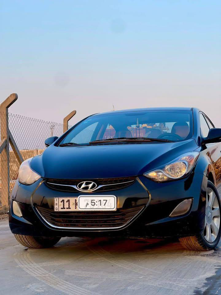 سلام عليكم الانترا خليجي موديل 2014 سيارة جديدة وعلى ايدي وماناقصها اي شي بيها 3 قطع صبغ فقط اثر شخط بدون اي دواخل رقم بغداد بأسمي 
 
ترهم للبيع او مراوس 
مكانها بغداد الكاظمية 
الاتصال ***********
