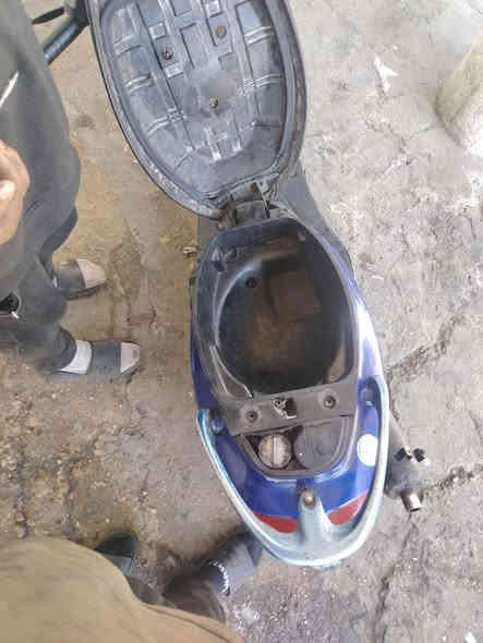 سلام عليكم دراجه ماكس 120قجمه البيع مكينه حلوه شلعه معدل السعر 225 وبيها مجال حك جيه المكان العلاوي قرب وزاره ثقافه ***********
