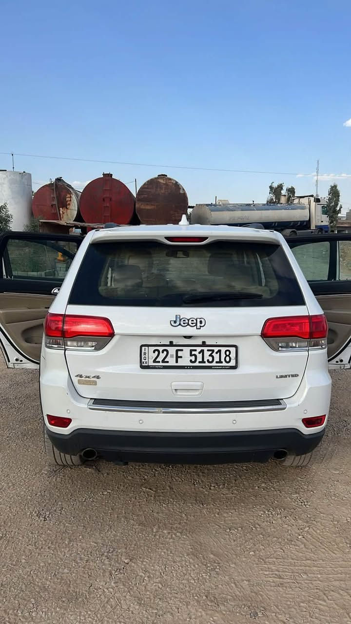 Jeep
مؤديل 2014
موسفت limited خاليجي
هيج نيه كه مي تعديل بارد هاي
180هه زار رؤشتي
هه مو شتيك نوي سعري 210مجل


**إذا كنت صاحب هذا الإعلان وتريد حذفه لأي سبب، رجاءا أرسل رسالة إلى الدعم الفني**