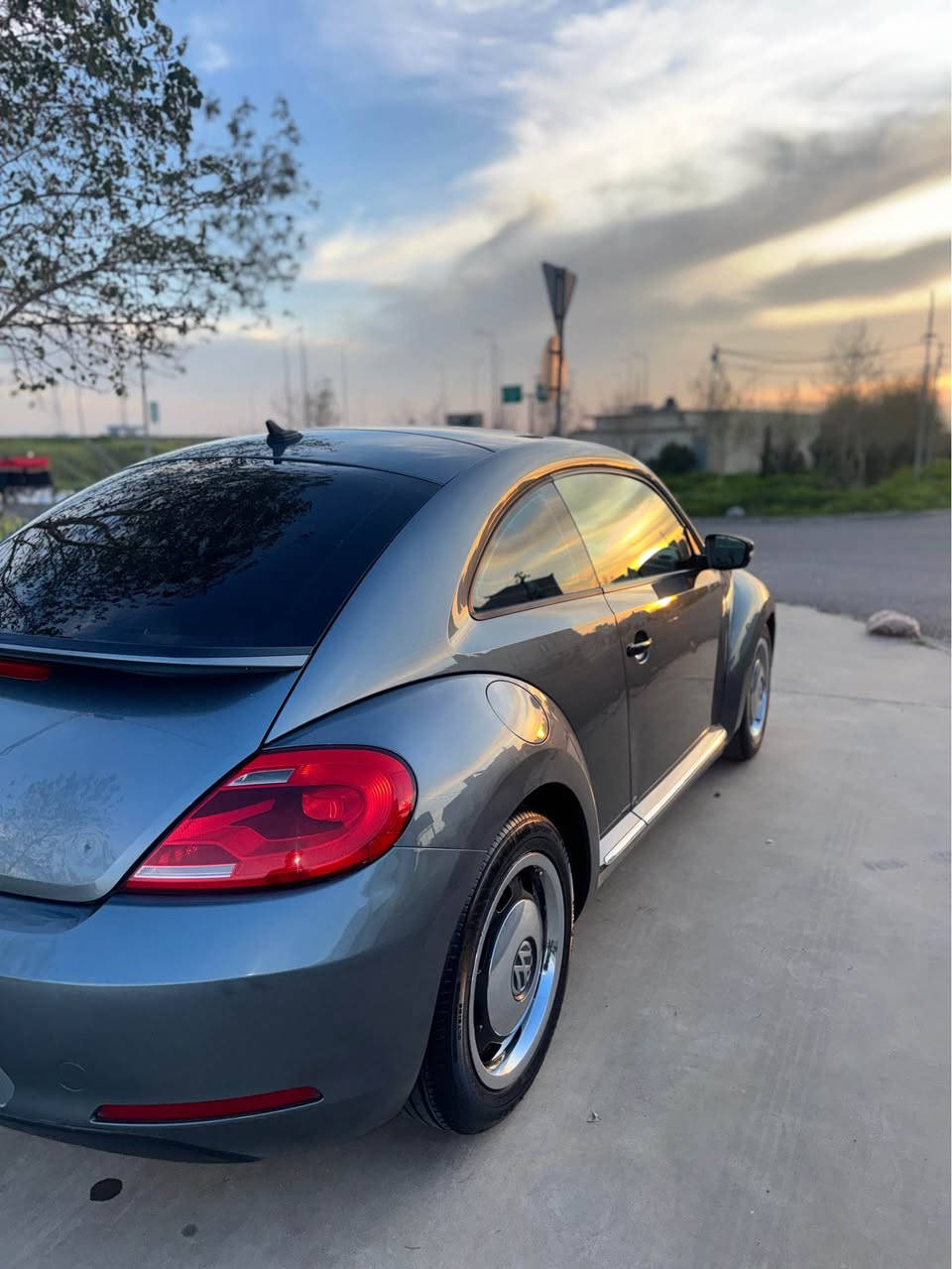 ڤۆڵگسواگن بیتڵ (قالۆچە) ٢٠١٦     ٢چاملخي سبوخة ١ تحديلة واتة ٣ پارچة بێ دەعمە بێ ژۆرێ بێ ئێرباگ مەکینە ١٨ تۆربۆیە سعر ١١٠ وەرەقە سەنەوی هەتا ٢٠٢٨ 
*********** أربيل, العراق
