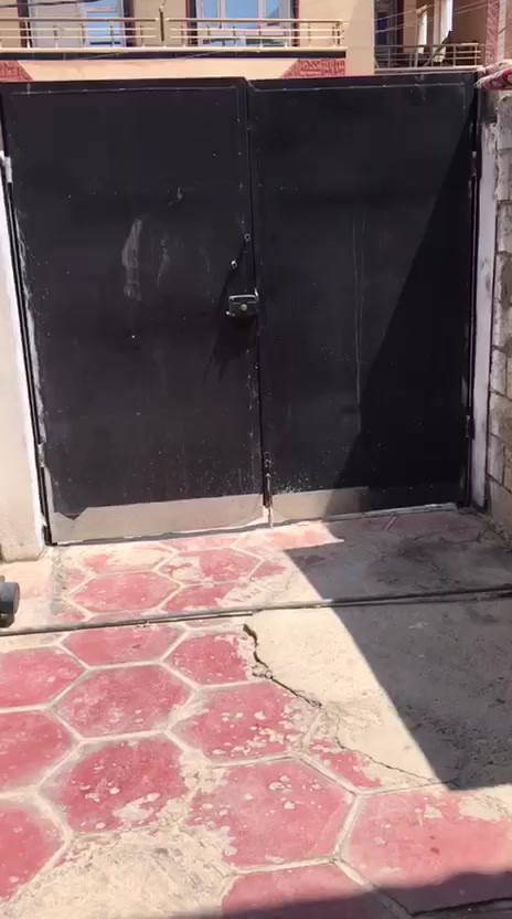 ارضي معزول للايجار في مدينه الرمادي شارع فاكره تفاصيل دخل الفيديو سعر 350 
***********
