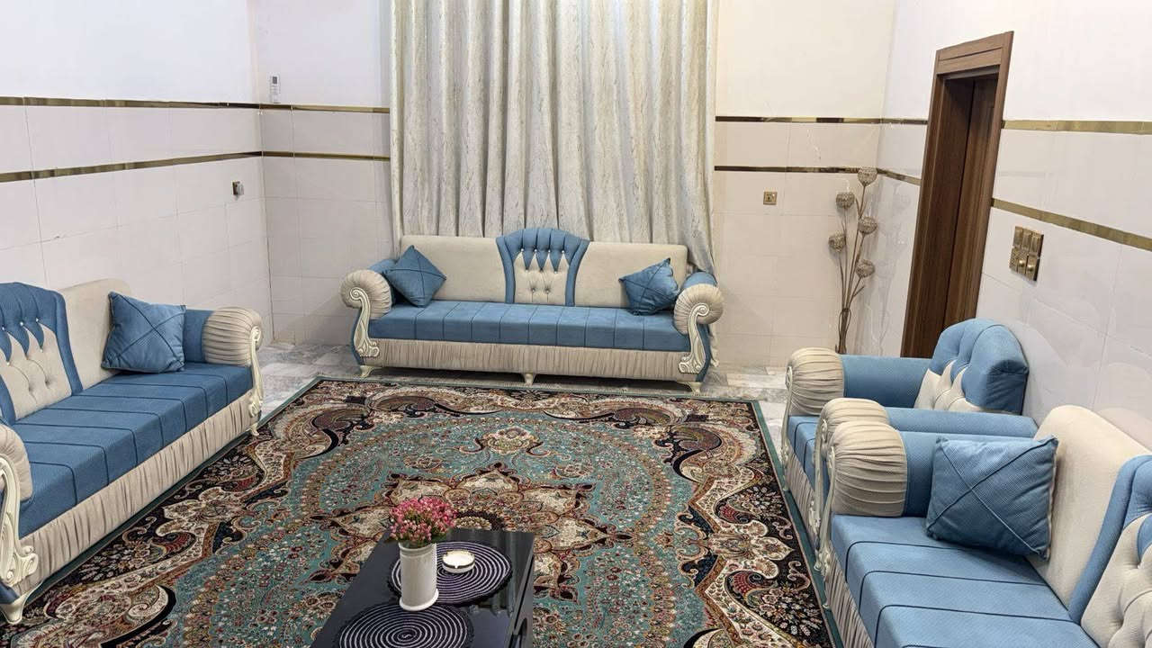 تخم مستخدم  قليل شغل درجه اولى 
15- مقعد
السعر مليون و100 وبي مجال
العنوسعر الباب 175ألف شدونقل بلااش***********
