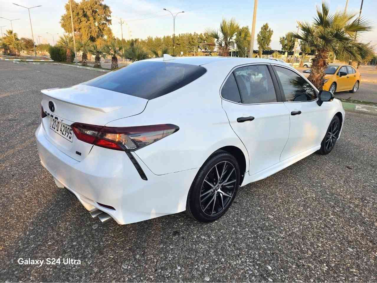 كامري موديل 2022 SE
رقم سليمانية  بجم كبس 
داخل رصاصي  / ماشي ٤٤ 
بابين مبدل بلادي نفس اللون و جاملغ خلفي صبغ
بيها شوية دواخل 
سيارة حلوى و جاهزة 
مكانها كركوك / موجودة في معرض ديار بكر 
سعر 199
***********  واتساب
