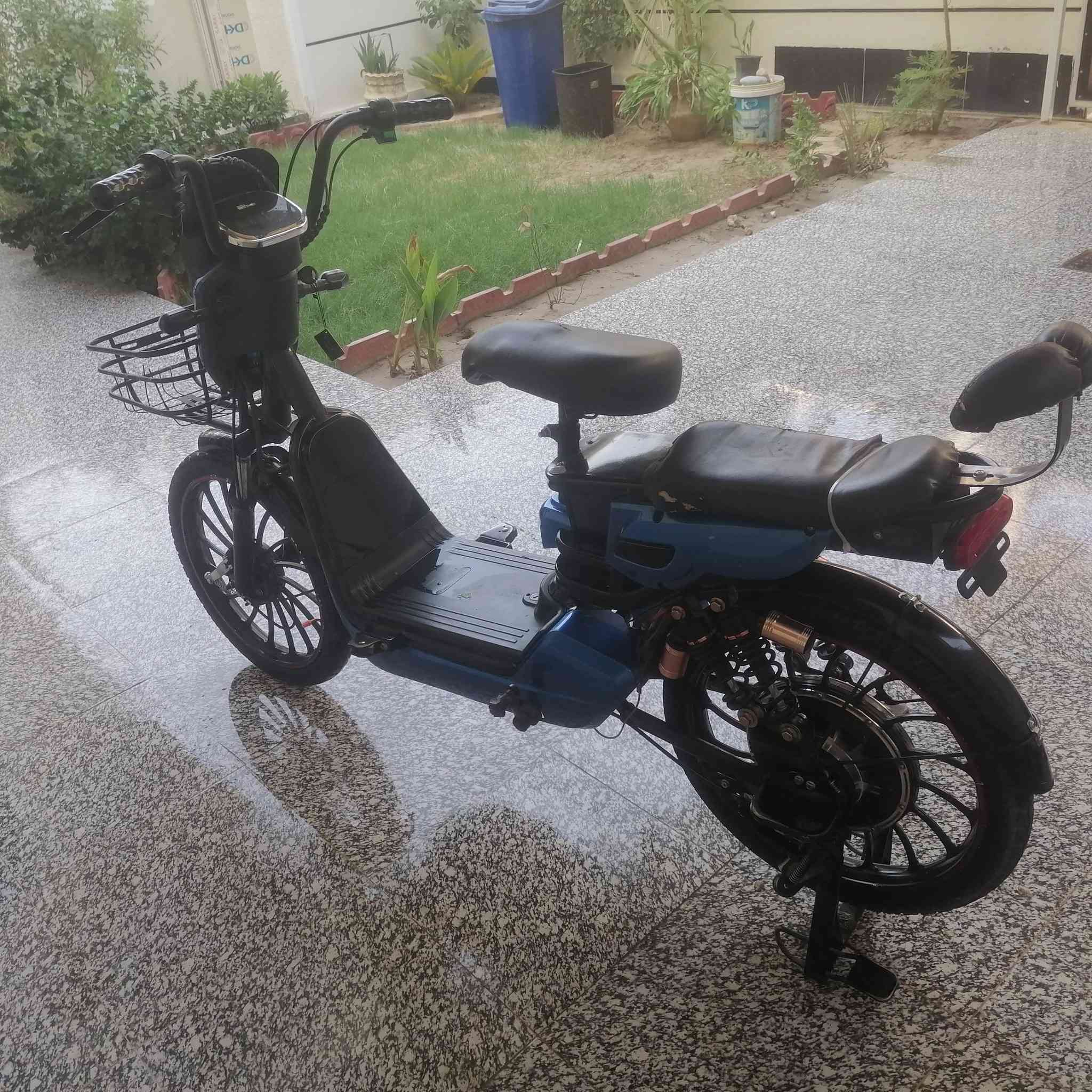 للبيع سعر150 قفل خمس بطاريات مكان بعقوبة  استفسار  ***********
