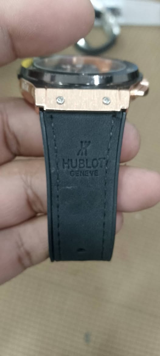 هابلوت 
مختمه  اميال لويمنوس 
تاريخ يومي 
زجاج فول كلير ضد الجدش والكسر 
شغاله وكامله ١٠٠ على ١٠٠ 
السعر 20 الف مع التوصيل


**إذا كنت صاحب هذا الإعلان وتريد حذفه لأي سبب، رجاءا أرسل رسالة إلى الدعم الفني**