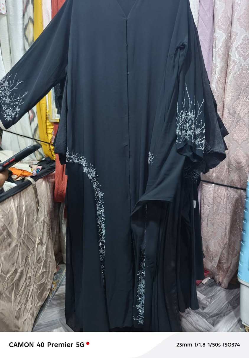 سلام عليكم دشداشده نسايى باله جديد محل علاء وحيد بل حمزة الغربي سواك لباله جديد يم دكتوره هدى يم صالون مسك السيدات محل علاء وحيد ***********
