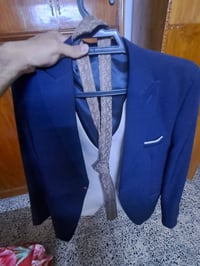 ستره للبيع طبعا ماملبوسه هواي السعر خاص وتددلل 07733012986 واتساب ويدل...
