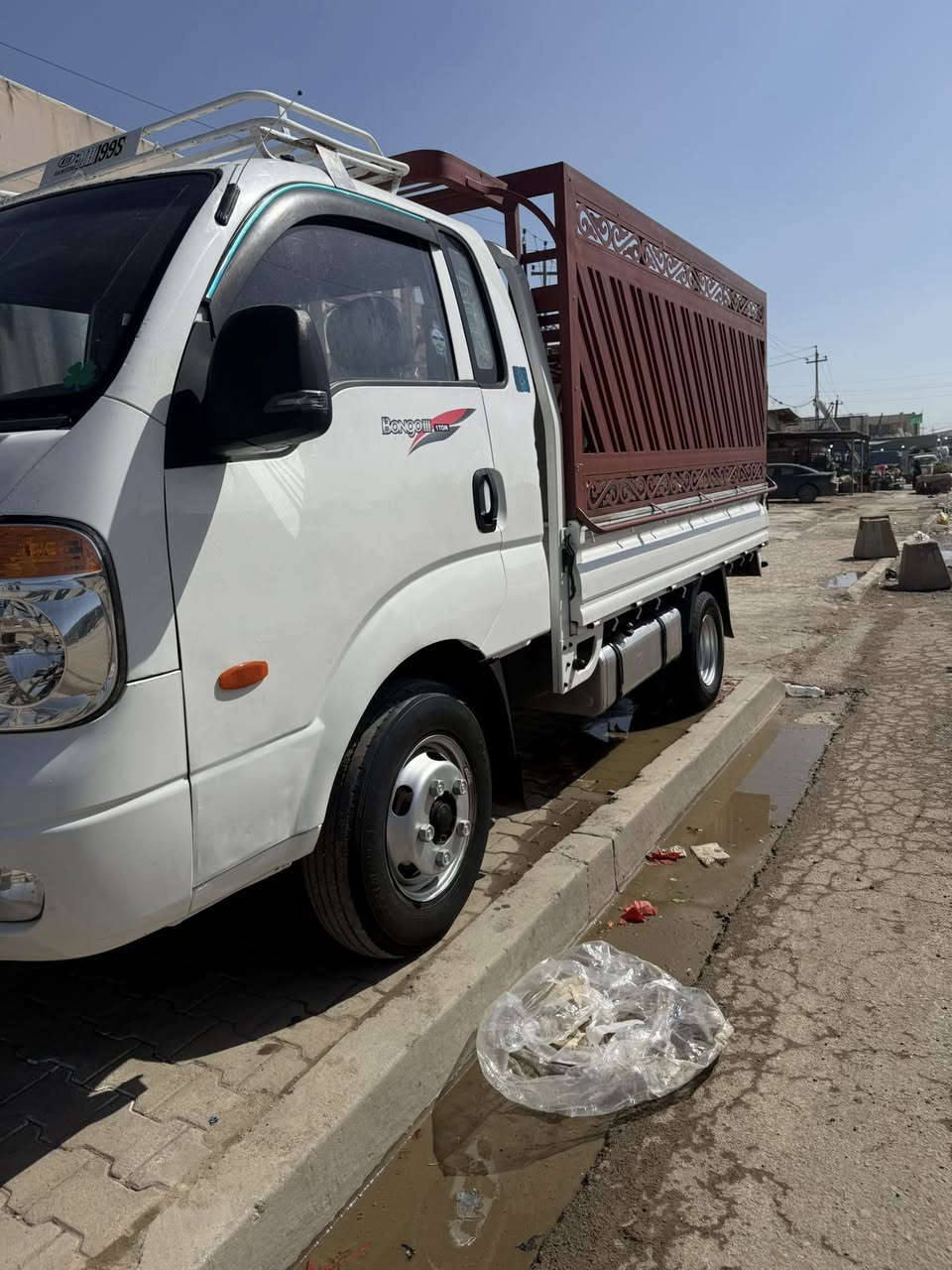 سلام عليكم كيا فحل مديل 2012 رقم بغداد أنكليزي مكينه مسكر بلادي جديده تخم تاير جديد خلفي أمحور 14 تانكي 120 السياره كفاله عامه السعر 120 او بيهه مجال مكان السيآره بغداد ***********
