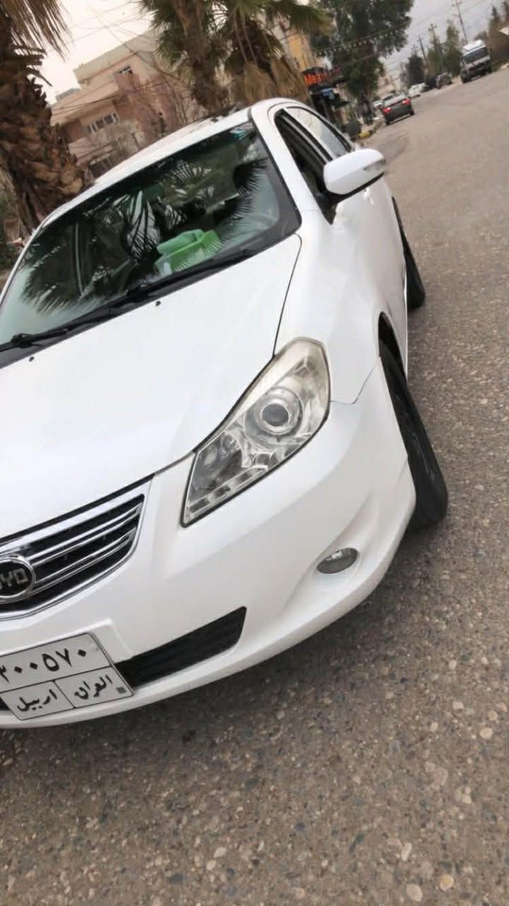 سلام عليكم
BYD 2013
بصمة 
سلايت
اشاير بالمري
لايت متحرك
تايرات جديد ويل جديد 
باتري جديد 
بيها ضربه خفيفه جاملغ طرف السكن 
سعرها 67 وبيها مجال
رقم *********** كركوك, العراق
